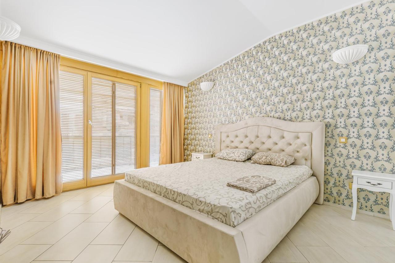 Deribasivska Cozy 4-Room Apartment Odessa Ngoại thất bức ảnh