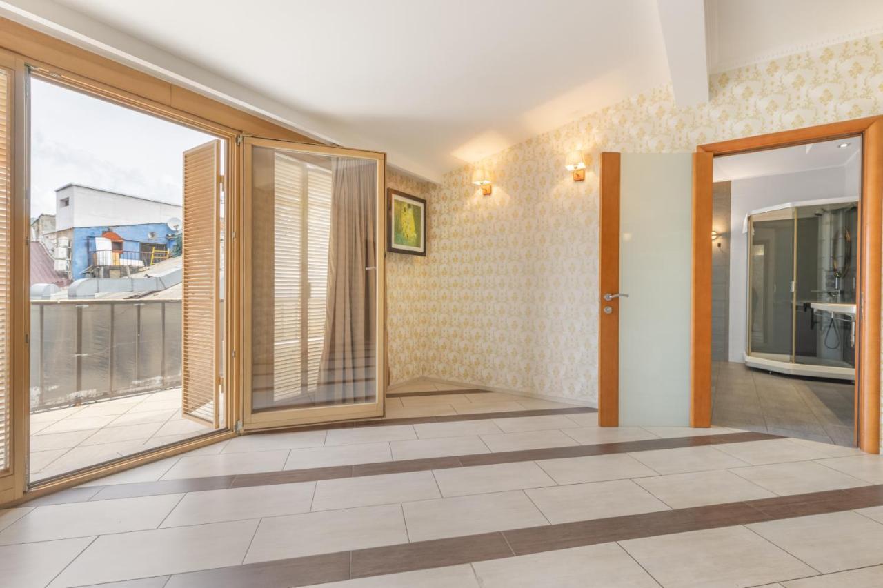 Deribasivska Cozy 4-Room Apartment Odessa Ngoại thất bức ảnh